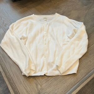 White girls size 5/6 sweater